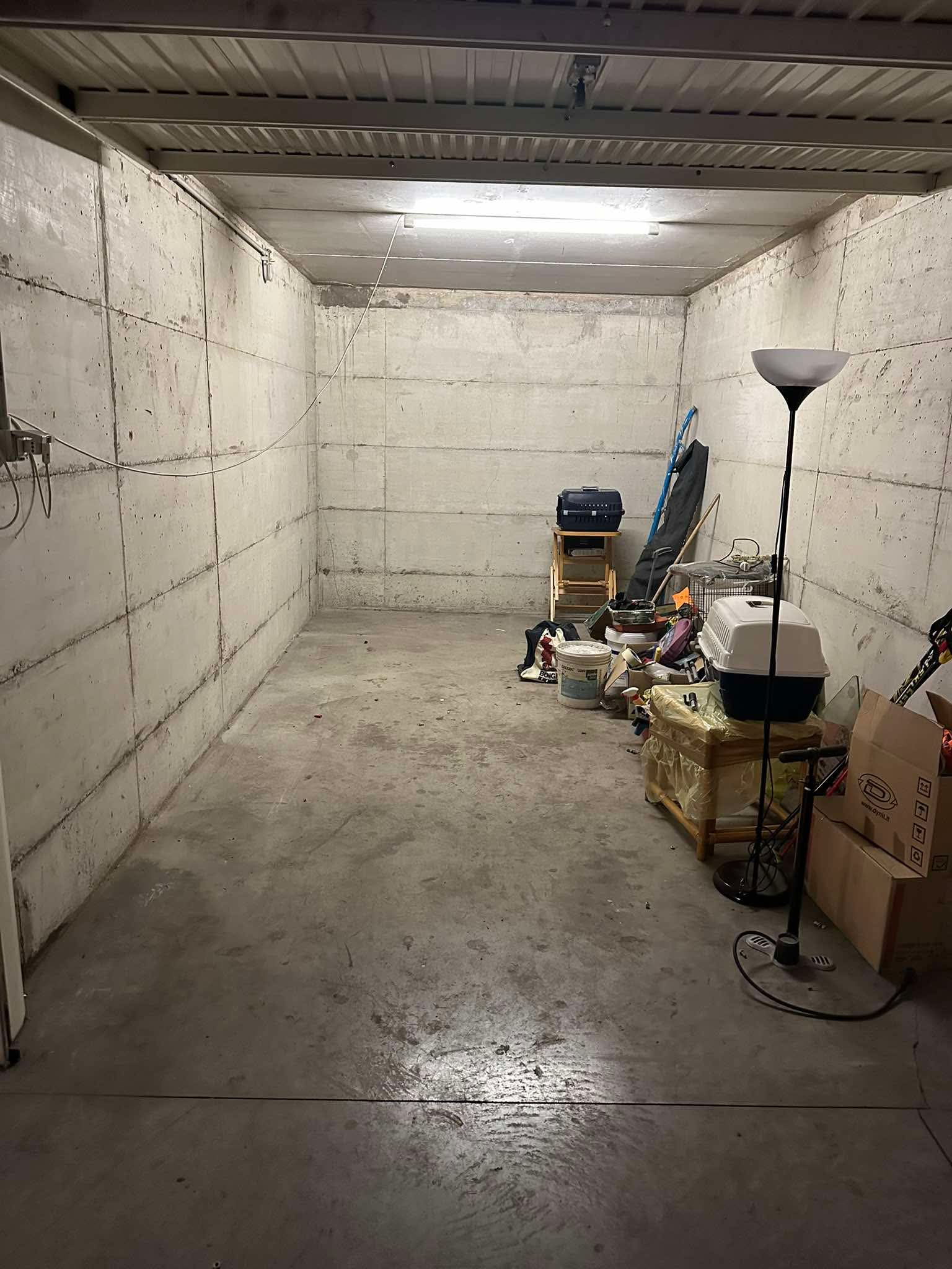 Garage libero dopo lo sgombero